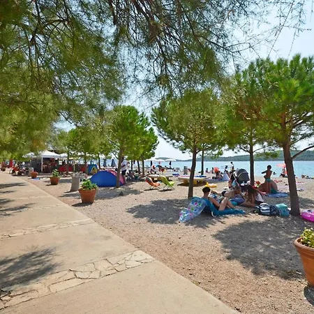 Ivan דירה סרימה